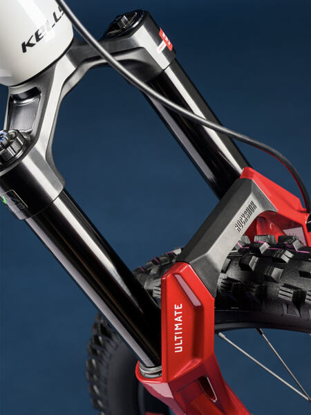 Kellys THEOS AX s Avinoxem: nový e-bike s vysokým výkonem a maximální kontrolou
