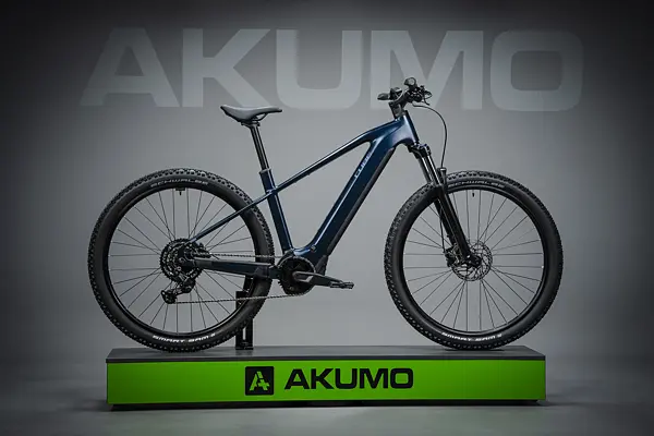 Cube Reaction Hybrid Performance 600 - indigoblue´n´reflex