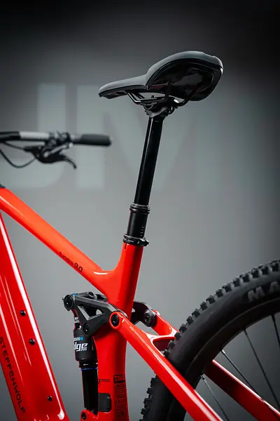 Steppenwolf Tundra 9.0 (800 Wh) 2026 - racing red gloss