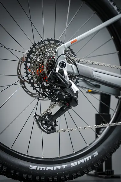 Cube Reaction Hybrid RACE 800 - vulcan´n´orange