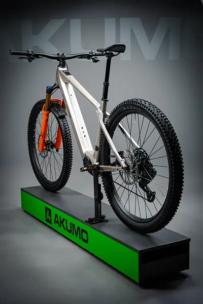 Crussis e-Hard 11.11 PRO (800 Wh) 2026