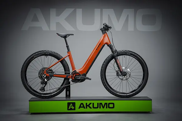 Cube Reaction Hybrid RACE 800, easy entry - amber´n´black