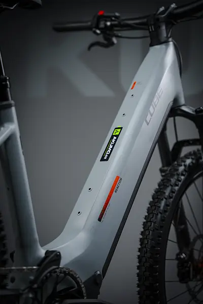 Cube Reaction Hybrid RACE 800, easy entry - vulcan´n´orange