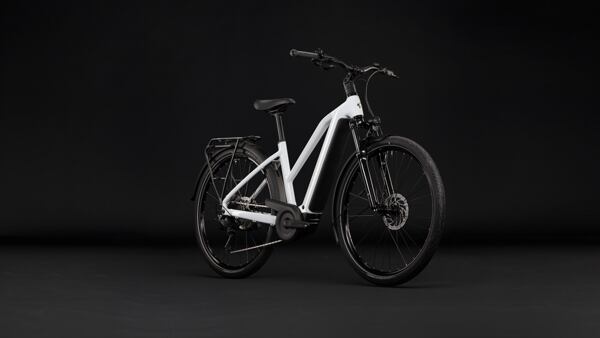 Cube TOURING Hybrid ONE 600, trapeze - metallicwhite´n´chrome