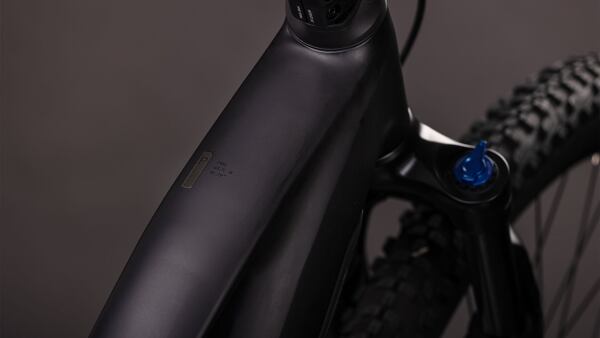 Cube Reaction Hybrid PRO 800, trapeze - blackline