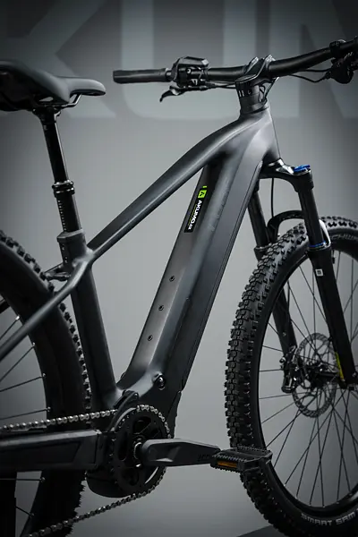 Cube Reaction Hybrid PRO 800 - blackline