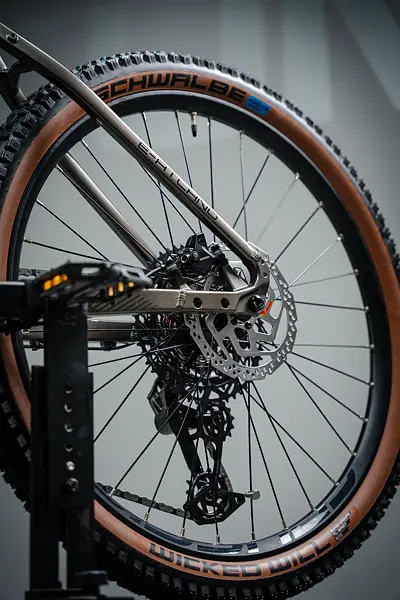 Crussis e-Atland 10.11-(715 Wh)