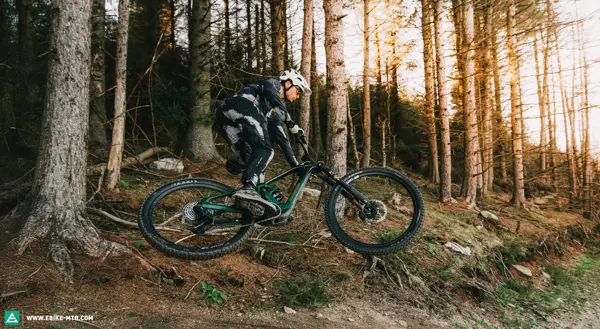 Mondraker ZENDIT: Nová éra výkonných e-MTB s pohonem DJI Avinox