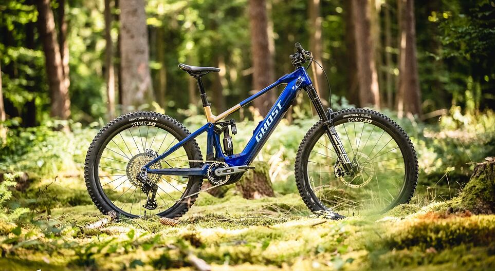 Představení elektrokola GHOST E-Riot LTD 2025
