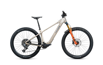 Crussis e-Hard 11.11 PRO (600 Wh) 2026