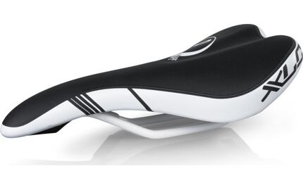 XLC MTB/ATB-sedlo Sport SA-S03 unisex, 272x135mm, cerná/bílá 325 g