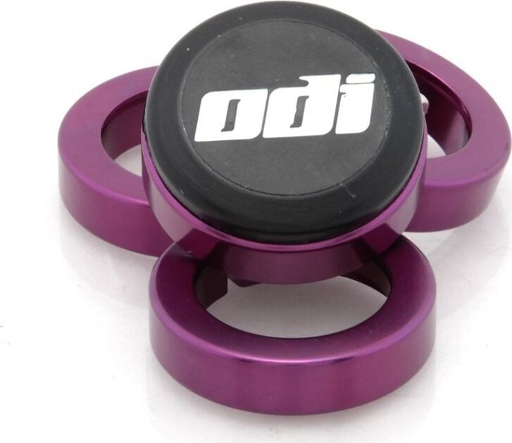 Objímky ke gripům ODI MTB Lock-On Al Purple