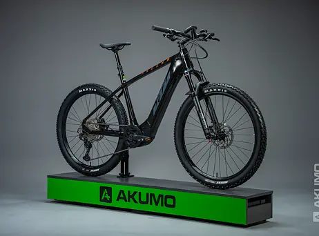 KTM Macina Team 672 - Flaming Black (Grey+Orange)