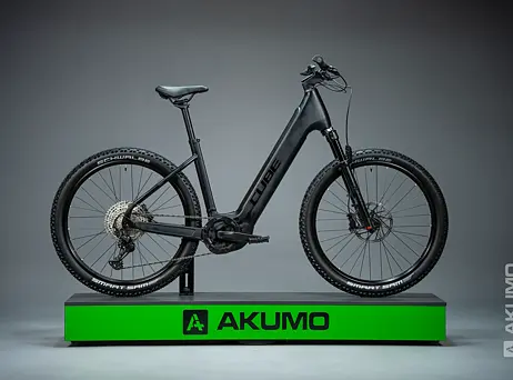 Cube Reaction Hybrid SLX 750 Easy Entry - Black´n´reflex