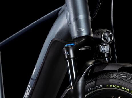 Cube Touring Hybrid PRO 625 - Metallicgrey´n´chrome