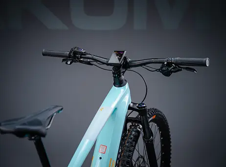 Cube Stereo Hybrid 140 HPC Race 625 - Dazzle´n´orange