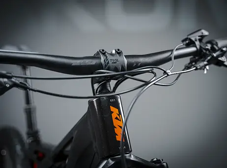 KTM Macina Kapoho 7973 - Flaming black (orange)