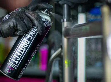Prostředek na ochranu povrchu jízdních kol - MUC-OFF BIKE PROTECT 500 ml