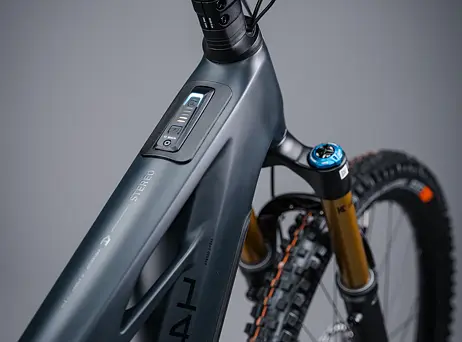 Cube Stereo Hybrid ONE44 HPC AT - Carbon´n´gold