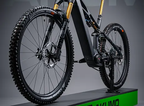 Cube Stereo Hybrid ONE44 HPC AT - Carbon´n´gold