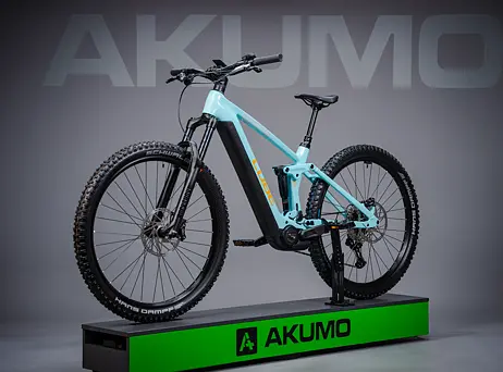 Cube Stereo Hybrid 140 HPC Race 625 - Dazzle´n´orange