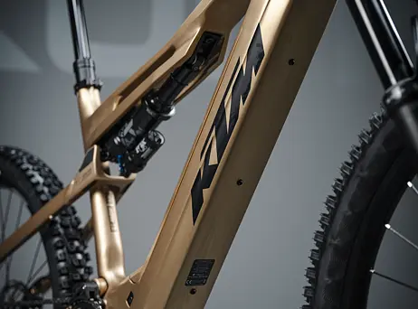 KTM Macina Kapoho 8972 - Golden Dust Matt (Black)