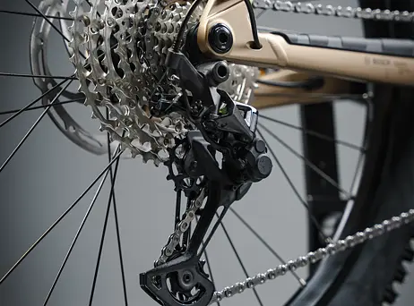KTM Macina Kapoho 8972 - Golden Dust Matt (Black)