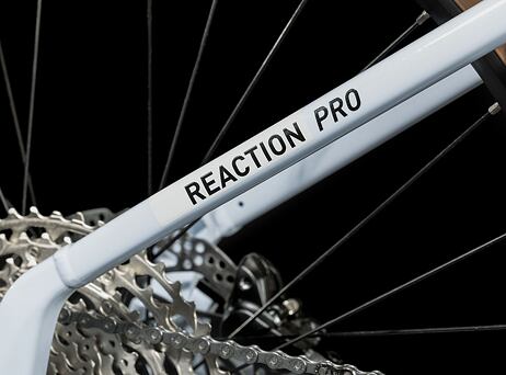 Cube Reaction Hybrid Pro 500 Easy Entry - Flashwhite´n´black