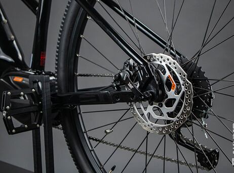 Apache Matta MX 400 (28), vel.M - Black
