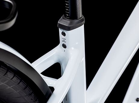 Cube Kathmandu Hybrid ONE, trapeze - polarsilver´n´black