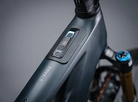 Cube Stereo Hybrid ONE44 HPC AT - Carbon´n´gold