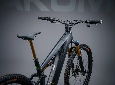 Cube Stereo Hybrid ONE44 HPC AT - Carbon´n´gold