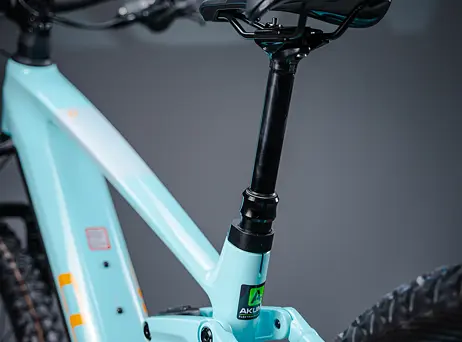 Cube Stereo Hybrid 140 HPC Race 625 - Dazzle´n´orange