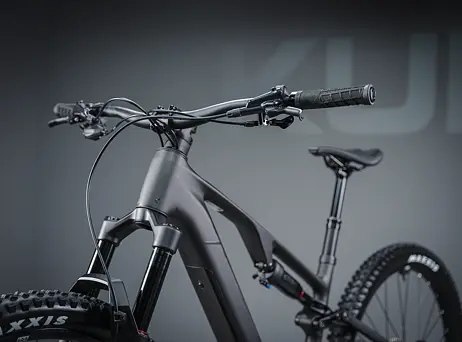 Cube AMS HYBRID ONE44 C68X RACE 400X 29