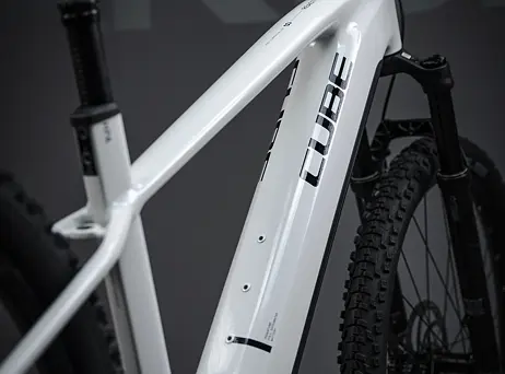 Cube Reaction Hybrid SLT - Metallicwhite´n´black