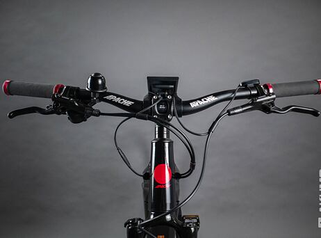 Apache Matta MX 400 (28), vel.M - Black