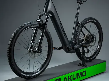 Cube Reaction Hybrid SLX 750 Easy Entry - Black´n´reflex