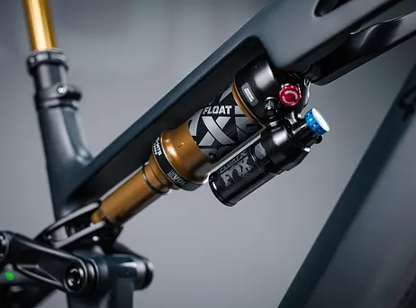 Cube Stereo Hybrid ONE44 HPC AT - Carbon´n´gold