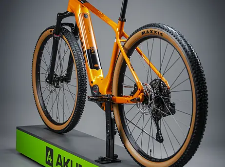 KTM Macina Race SX 10 - Fresh Orange (Black)