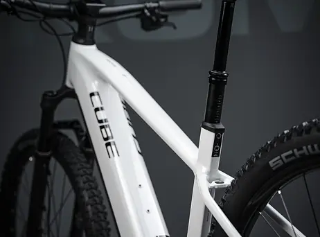 Cube Reaction Hybrid SLT - Metallicwhite´n´black