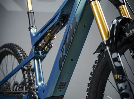 KTM Macina Kapoho PRESTIGE - Velvet Petrol Matt (Black+Gold)