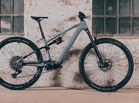 Cube AMS Hybrid ONE44 C:68X TM 400X 29 - swampgrey´n´purplereflex