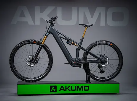 Cube Stereo Hybrid ONE44 HPC AT - Carbon´n´gold