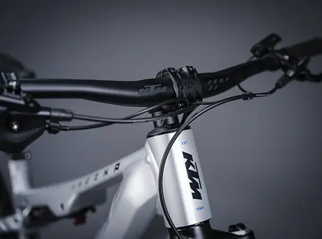 KTM Macina Lycan 772 - Starlight Silver