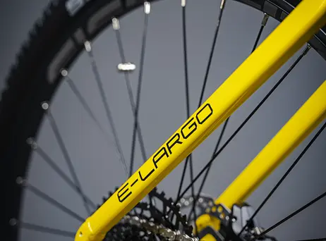 CRUSSIS LARGO 10.10 2025 - pánské horské elektrokolo