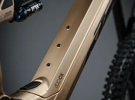 KTM Macina Kapoho 8972 - Golden Dust Matt (Black)