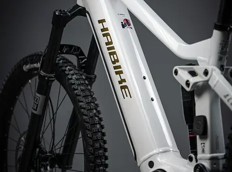 Haibike ALLTRAIL 8 27.5 - white/blue/gold