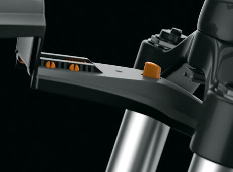Náhradní držák SKS Shockboard/Dashboard/Shock Blade New (2025)
