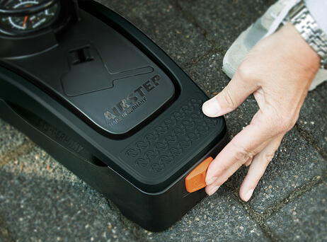 Nožní pumpa SKS Airstep DIGI crn,+ Digitalmanometer AV/DV/SV