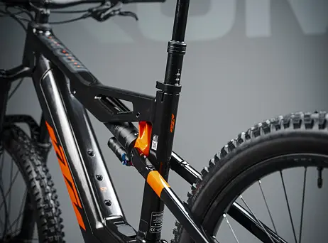 KTM Macina Kapoho 7973 - Flaming black (orange)